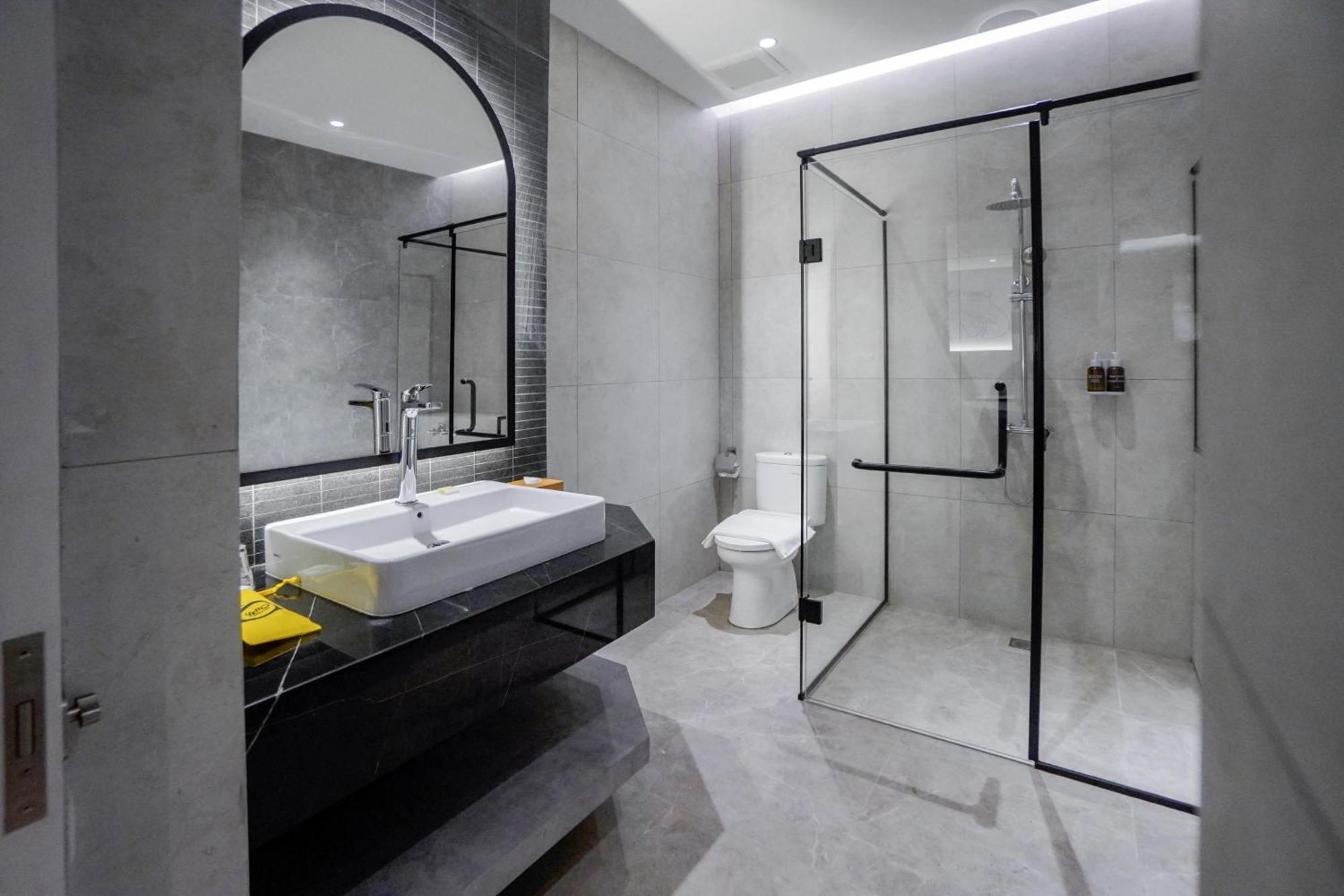 Yello Hotel Harbour Bay Nagoya Kültér fotó